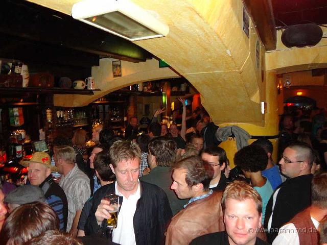 2011 Hands up at Kilians 008.jpg - Zwei besondere Hände da hinten! Danke!